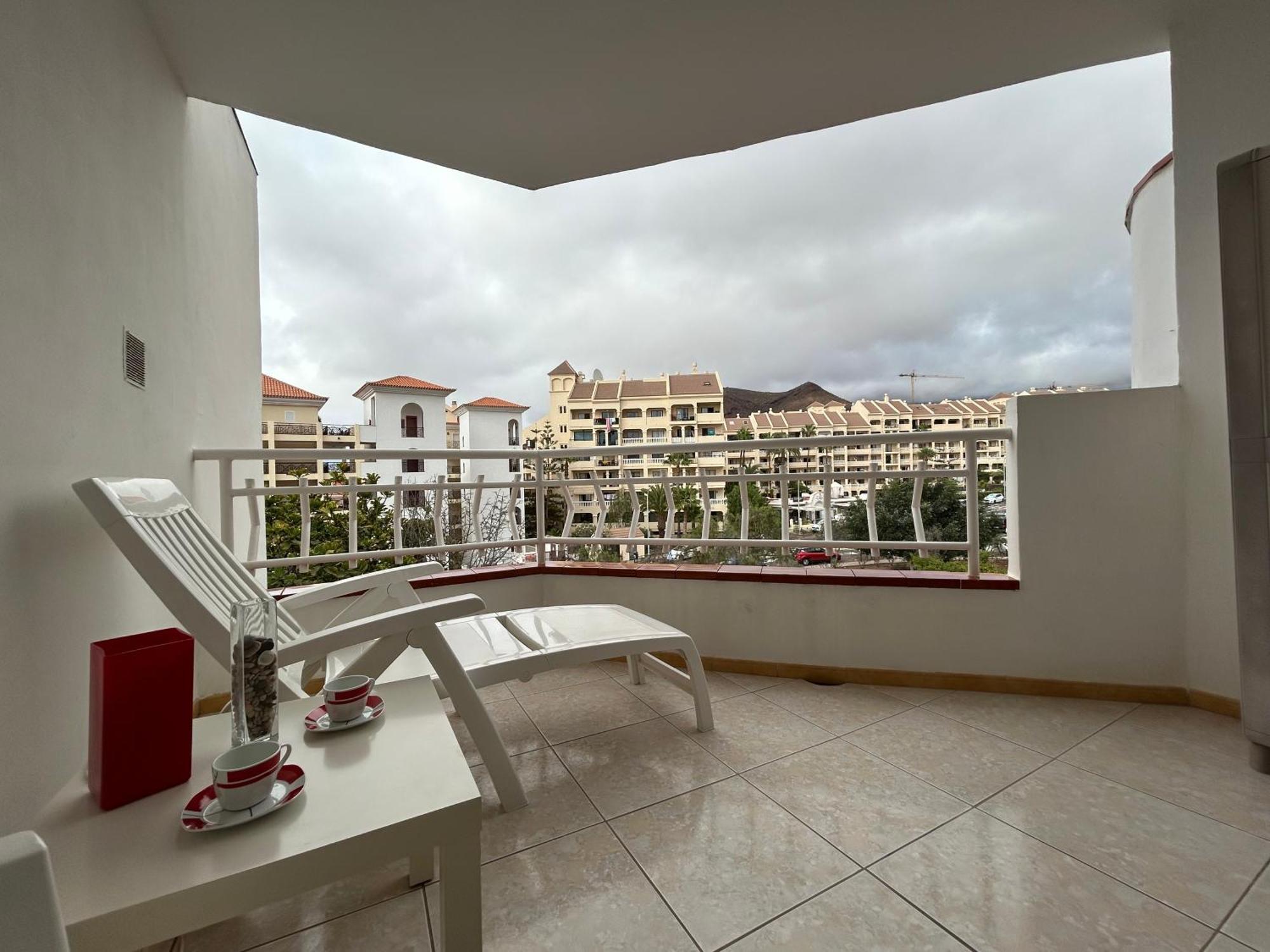 Apartment Modern Apartment, Heated Pool & 2 Terraces