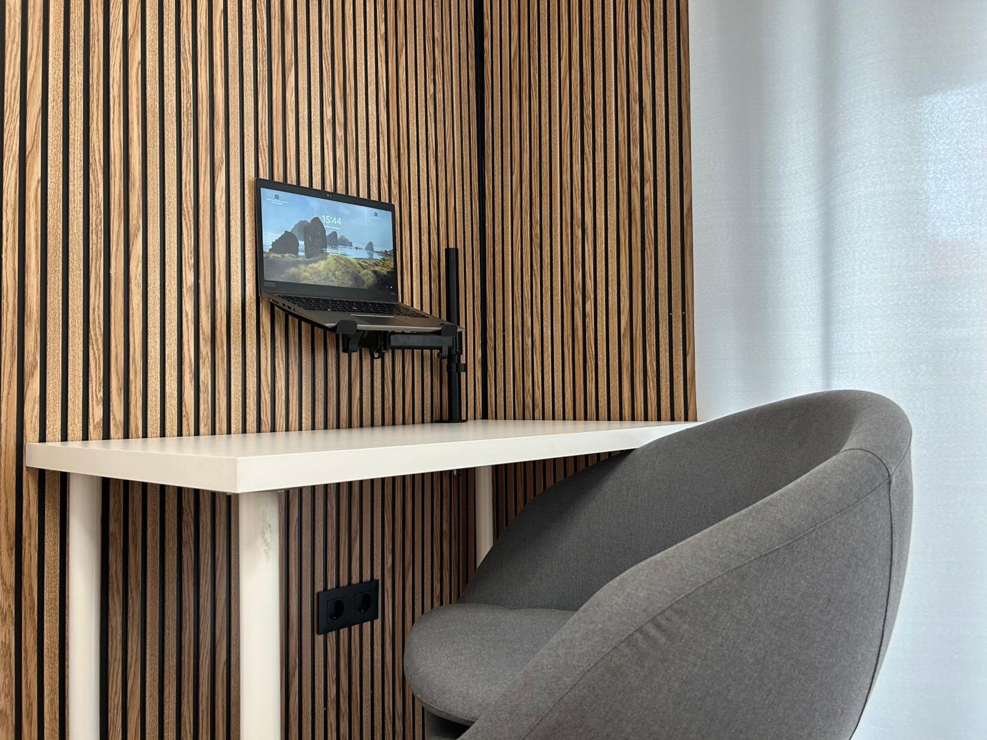 Modern Apartment, Heated Pool & 2 Terraces
