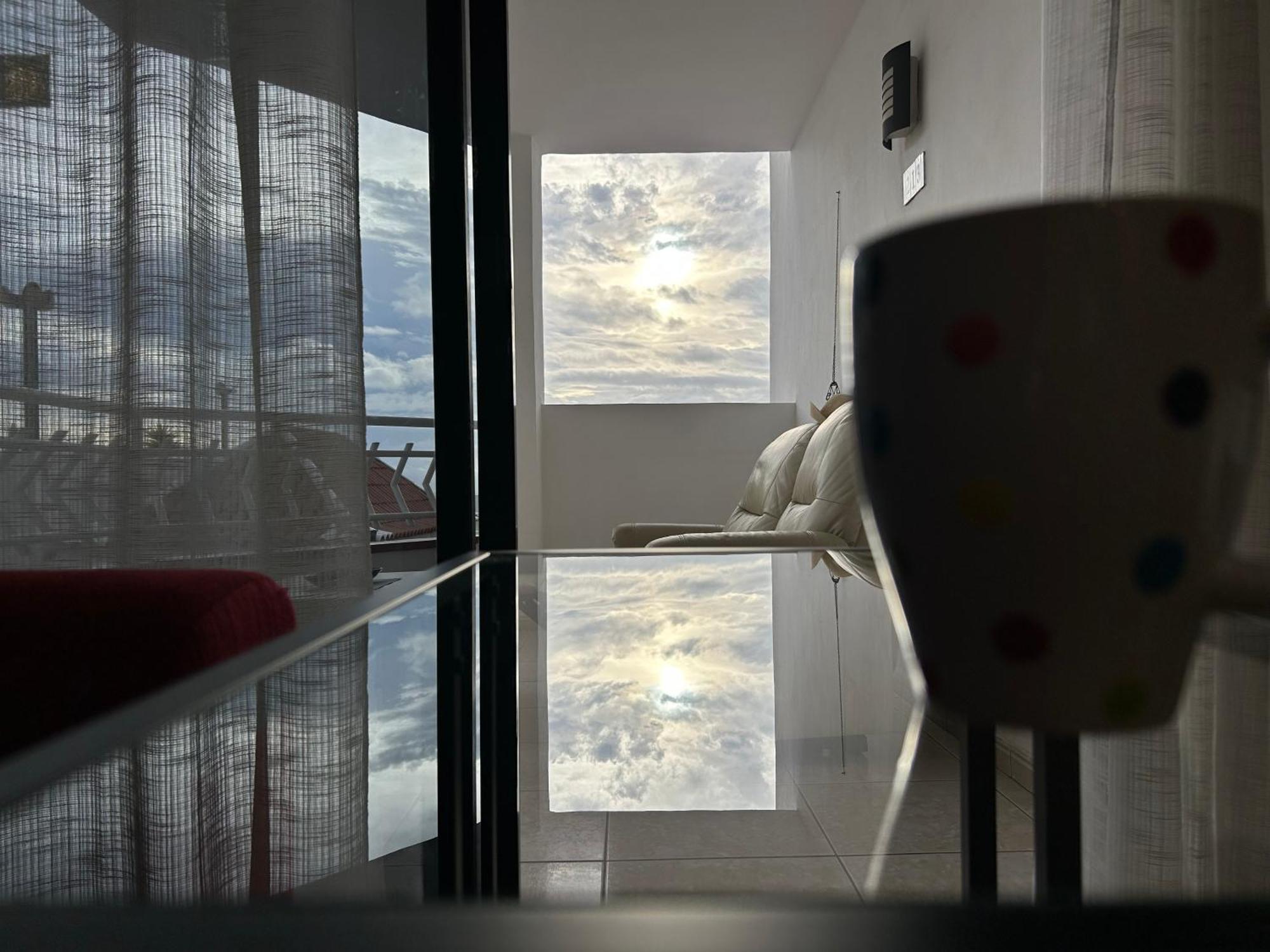 Modern Apartment, Heated Pool & 2 Terraces Apartment *