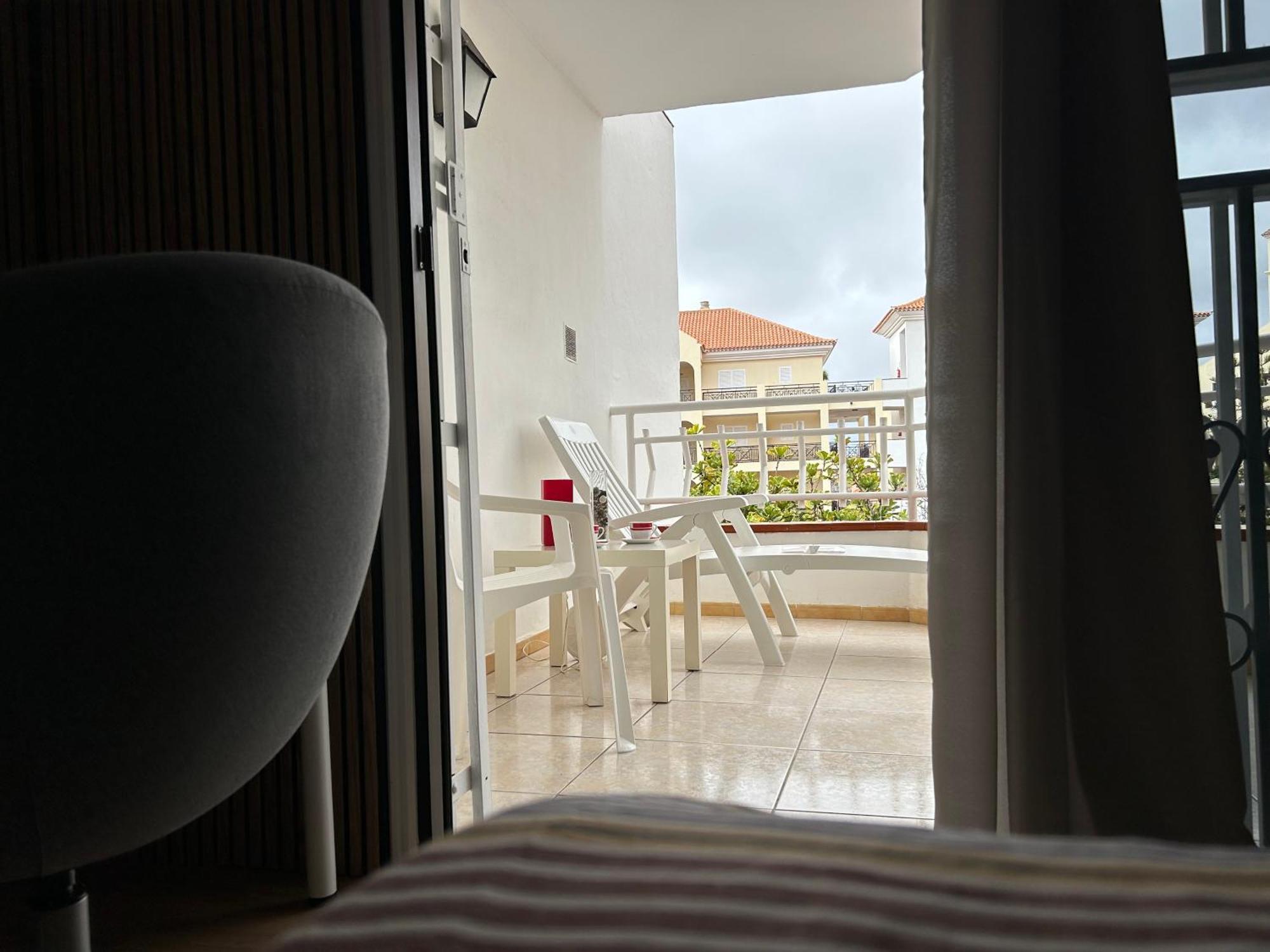 Modern Apartment, Heated Pool & 2 Terraces Los Cristianos (Tenerife)