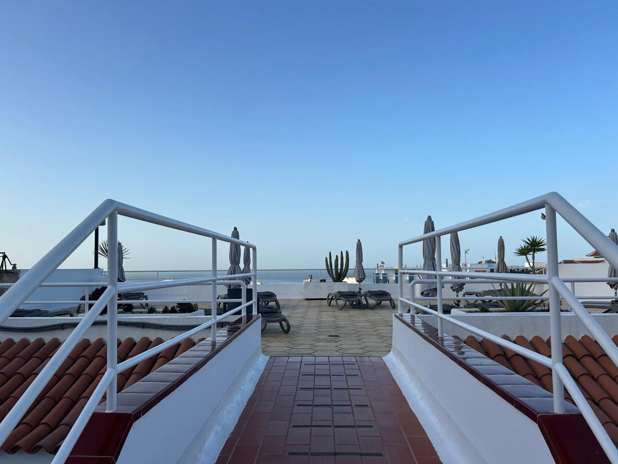 Apartment Modern Apartment, Heated Pool & 2 Terraces *