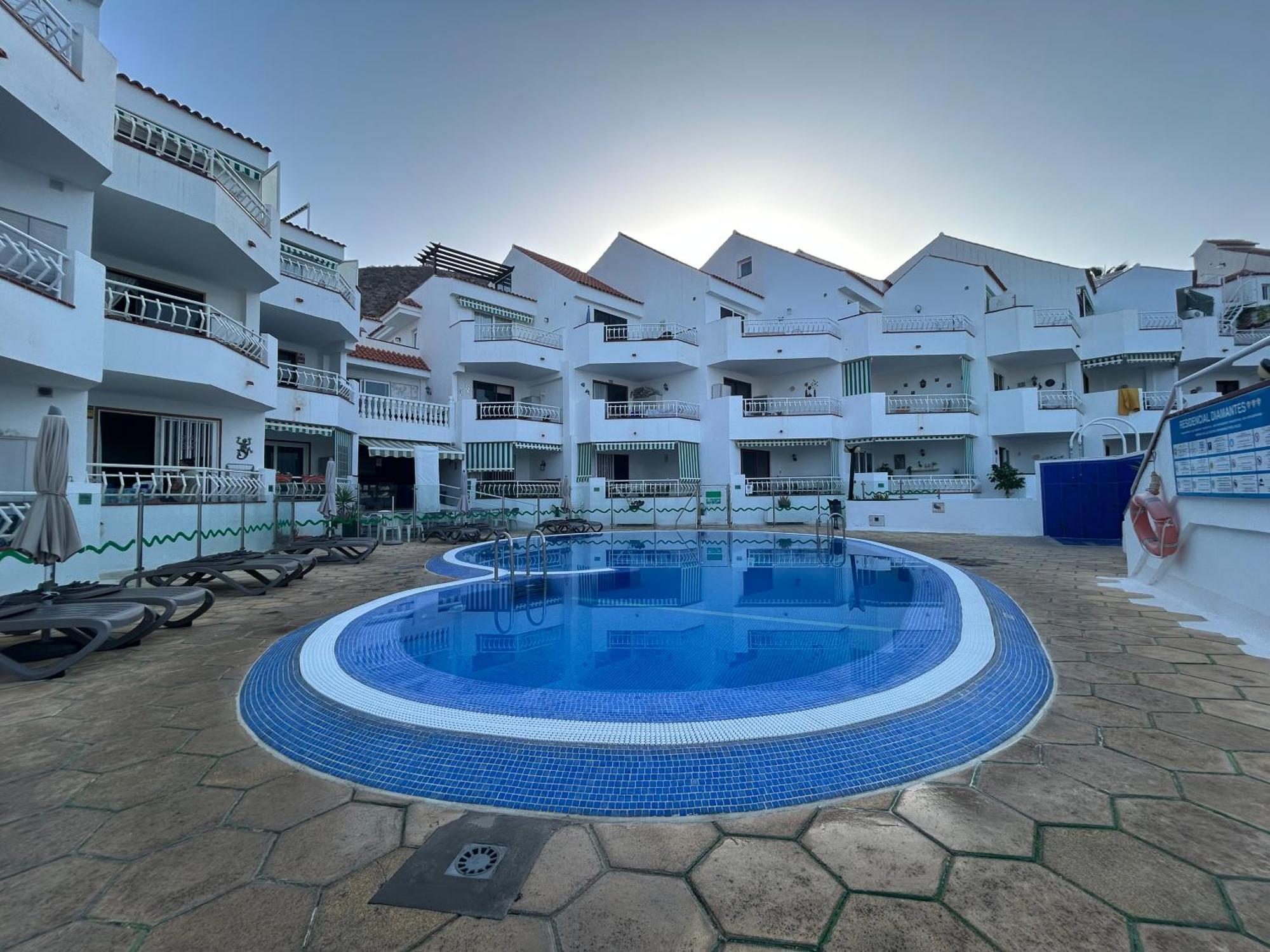 Apartament Modern Apartment, Heated Pool & 2 Terraces Los Cristianos (Tenerife)
